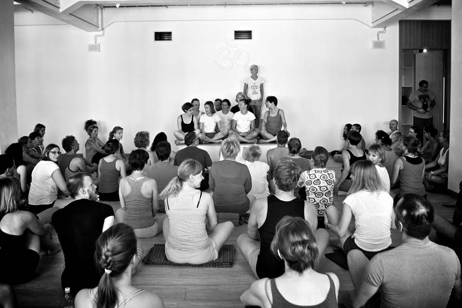 Joga - kiedy zacząć / Joga Foksal i Bracka Warszawa