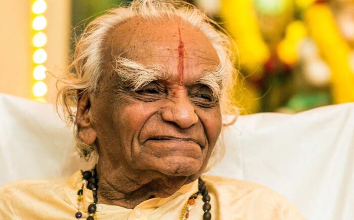 B.K.S. Iyengar i joga Iyengara