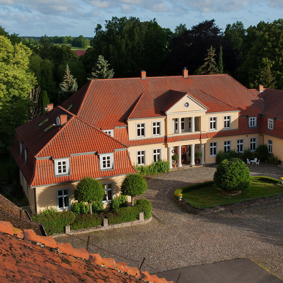 Dwór 6 dębów w Prusewie