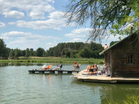Wakacje z jogą w Zagrodzie Ojrzanów
