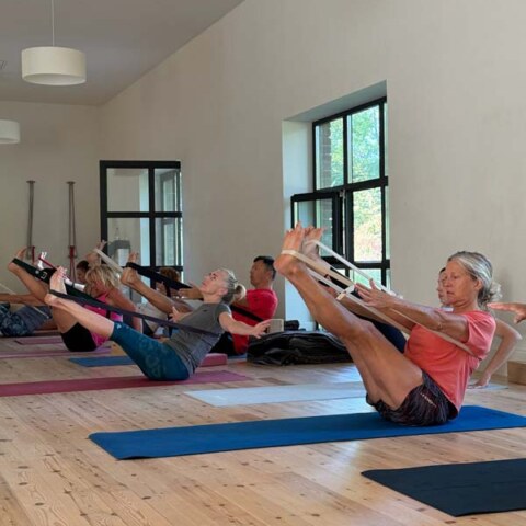 prusewo-zajecia-jooga-sala