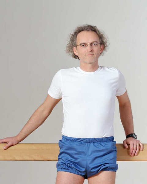 Robert Ściubidło - nauczyciel jogi w szkole Joga na Foksal